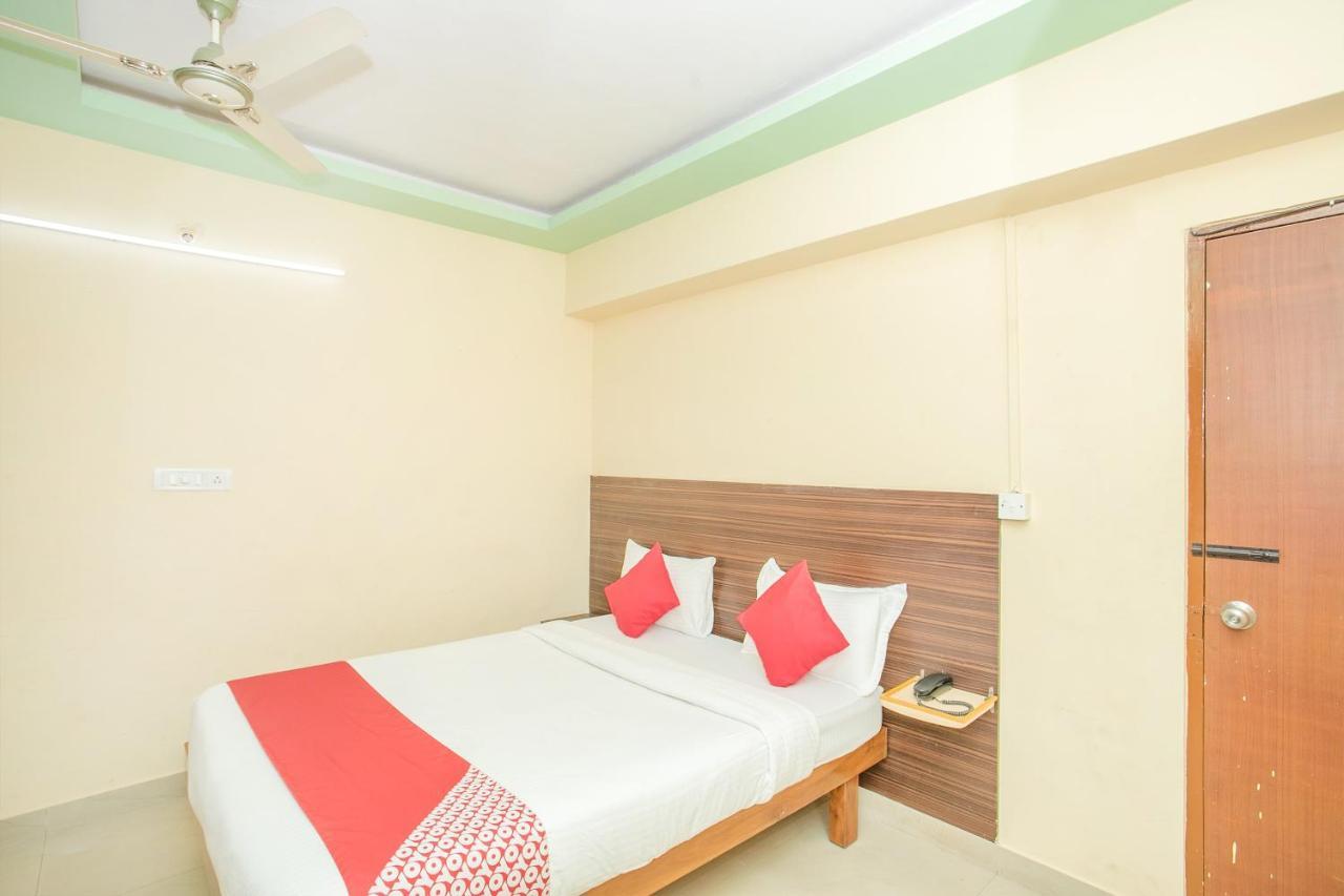 Hotel Oyo 10291 Sri Venkatadri Residency Bangalore Exterior foto