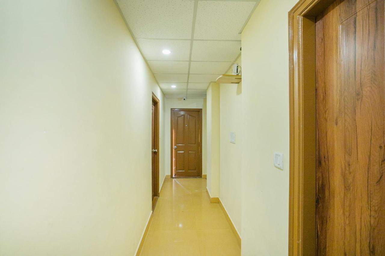 Hotel Oyo 10291 Sri Venkatadri Residency Bangalore Exterior foto